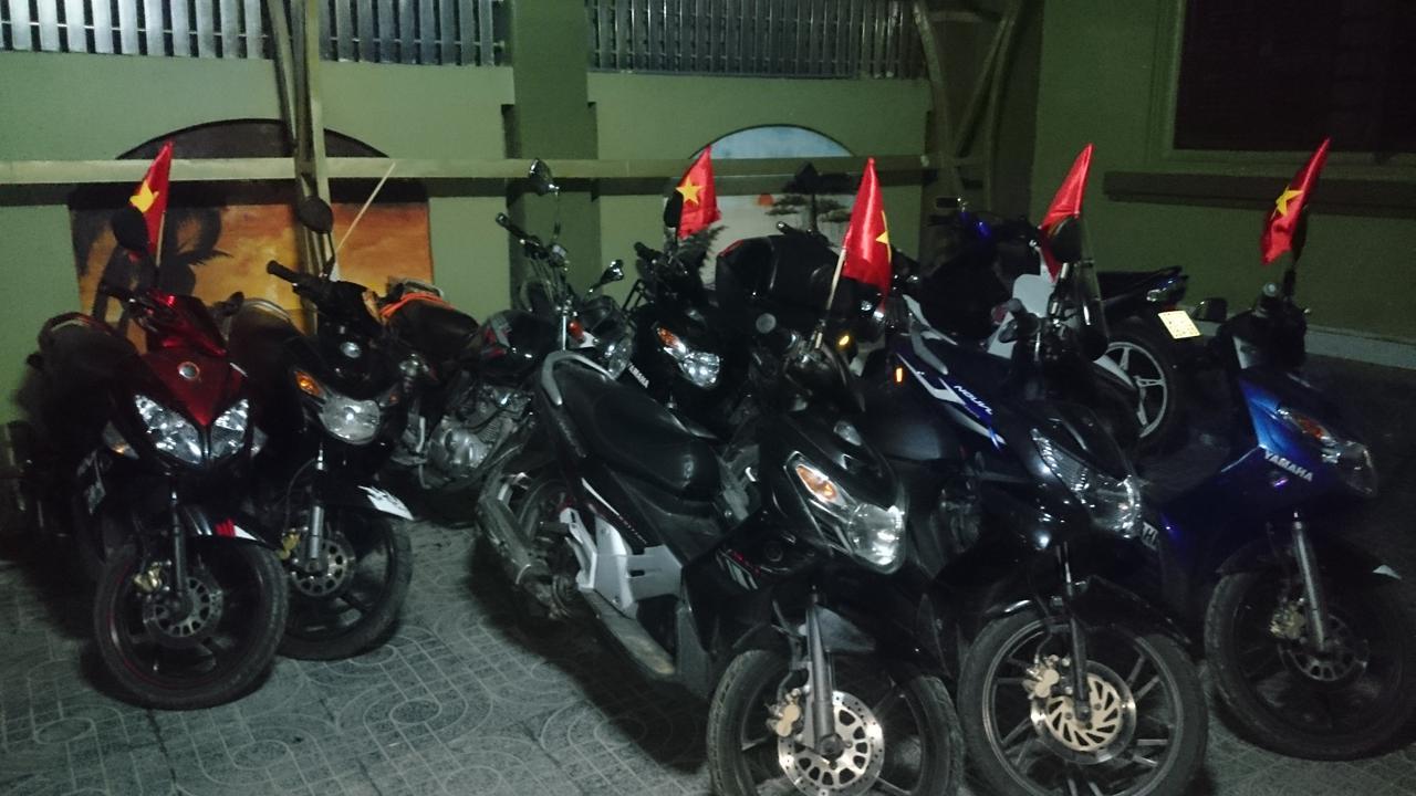 Backpackers Hotel Ha Tinh Exterior photo